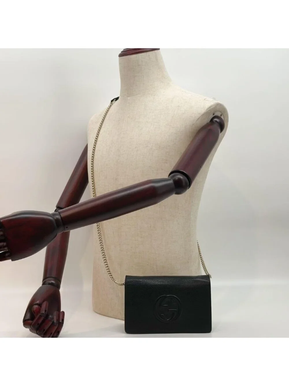 Gucci Soho Chain Wallet Interlocking - Picture 3 of 16